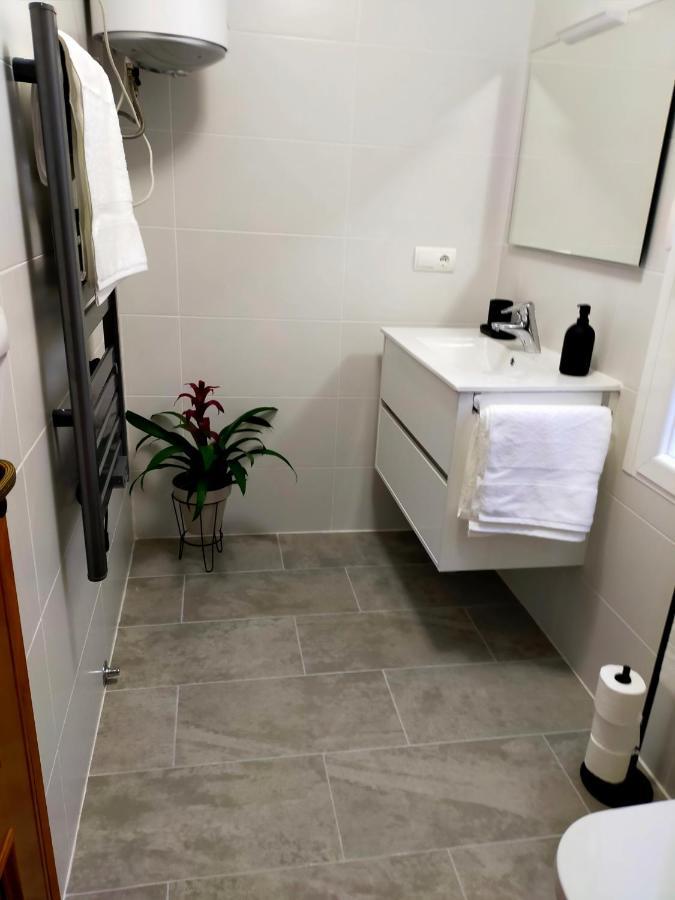 Apartamento En El Casco Antiguo De Понферада Екстериор снимка