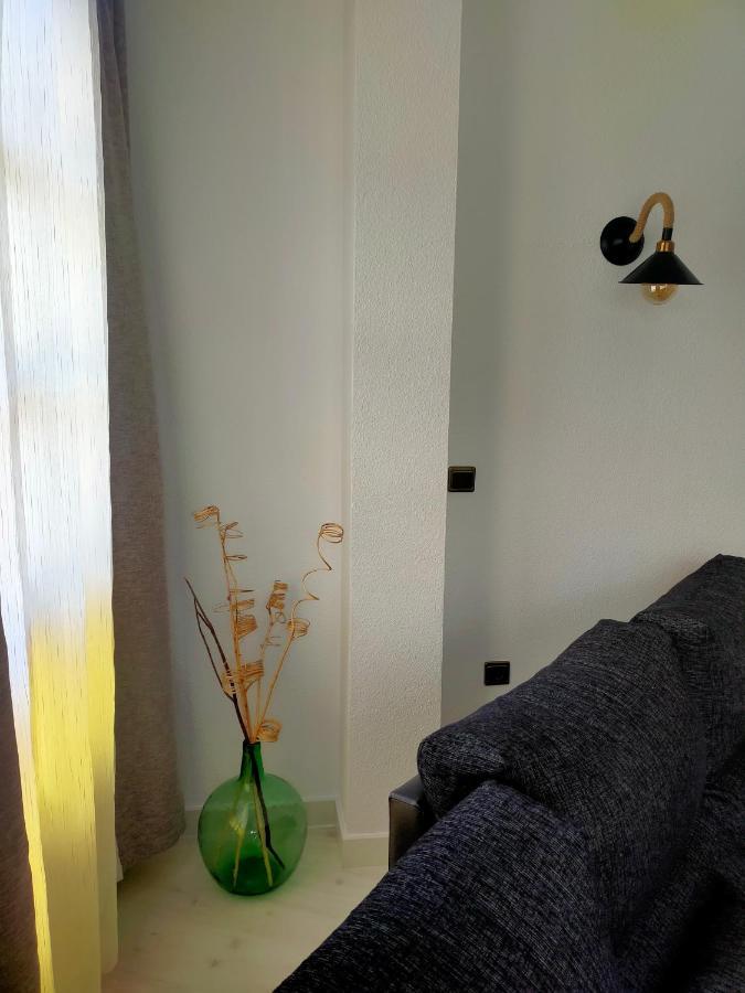 Apartamento En El Casco Antiguo De Понферада Екстериор снимка